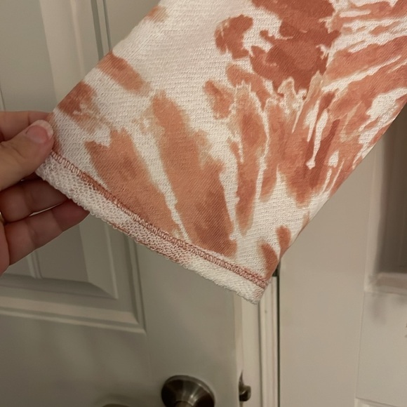 Entro tie-dyed, cotton blend on Poshmark 3/4 sleeve women’s S shirt‎ Raw edge - Picture 5 of 9